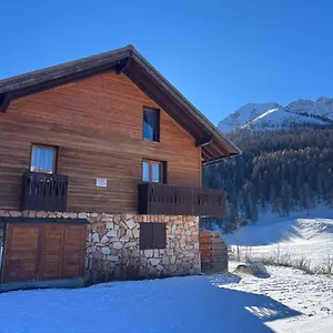 Vars 8 A 10 Personnes, Proche Des Pistes Chalet